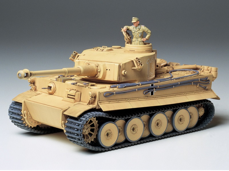 Tamiya 35227 1/35 Model Kit WWII German Heavy Tank Tiger I Initial 