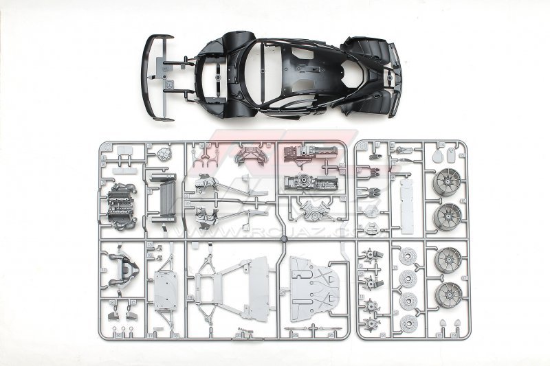 Tamiya 24355 1/24 Scale Model Super Sports Car Assembly Kit McLaren Senna
